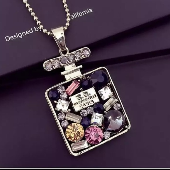 Unique Rhinestone Necklace! - Picture 2 of 4